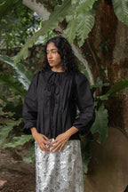 Alma Linen Pleated Top in Black