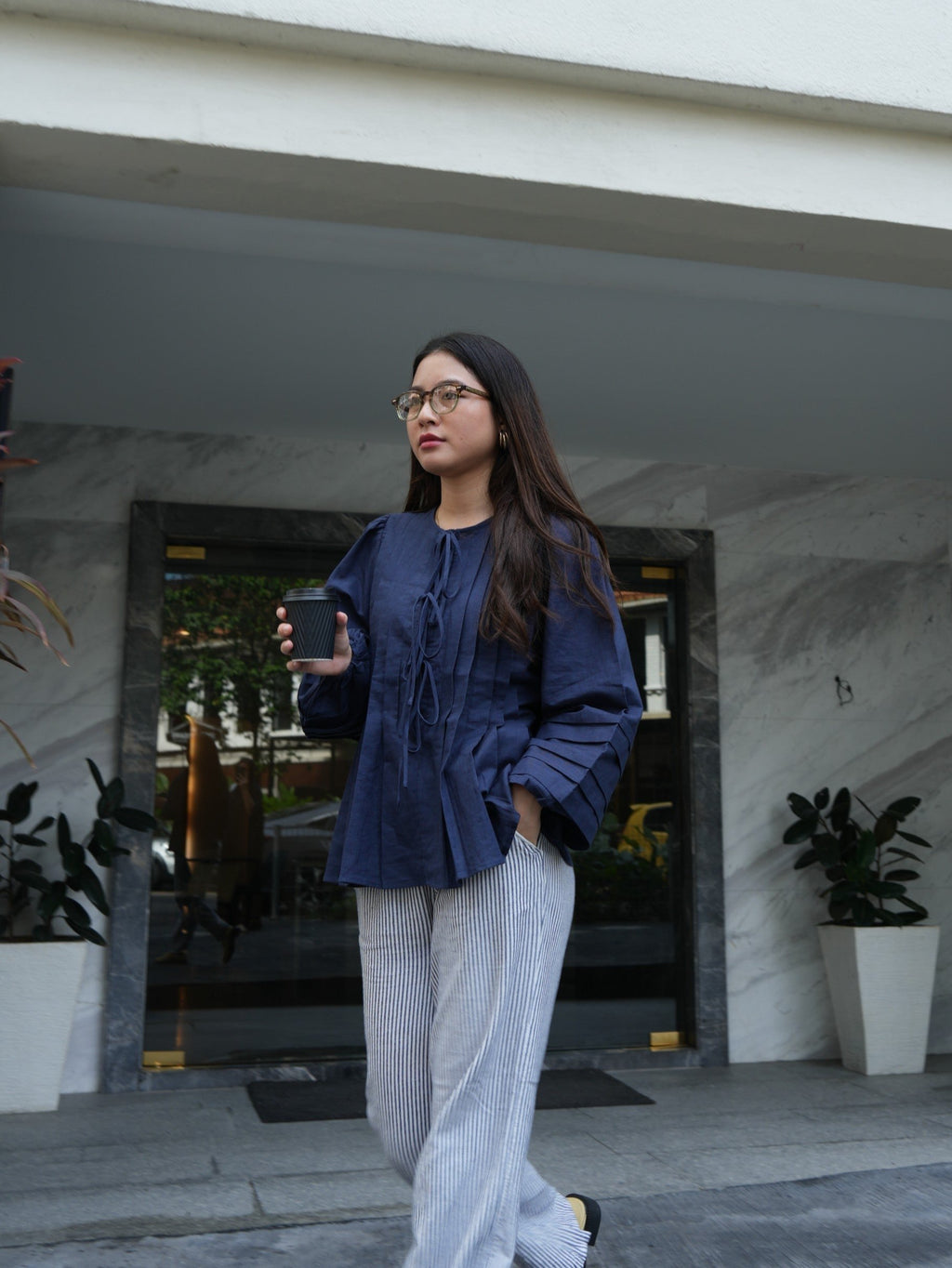 Alma Linen Pleated Top in Navy