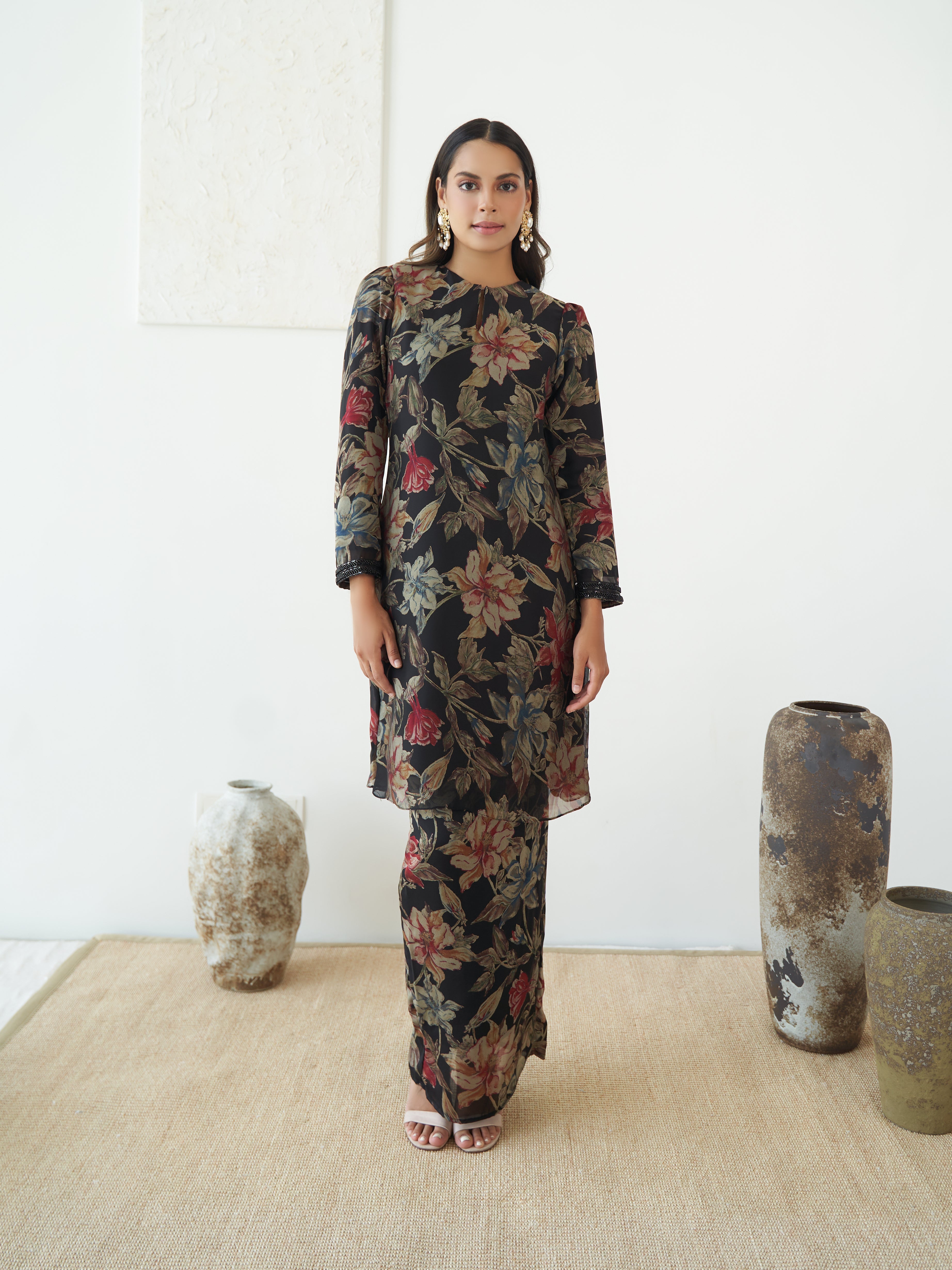 Amara Kurung in Black