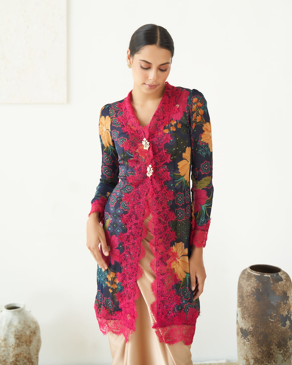 Safwa Kebaya in Navy