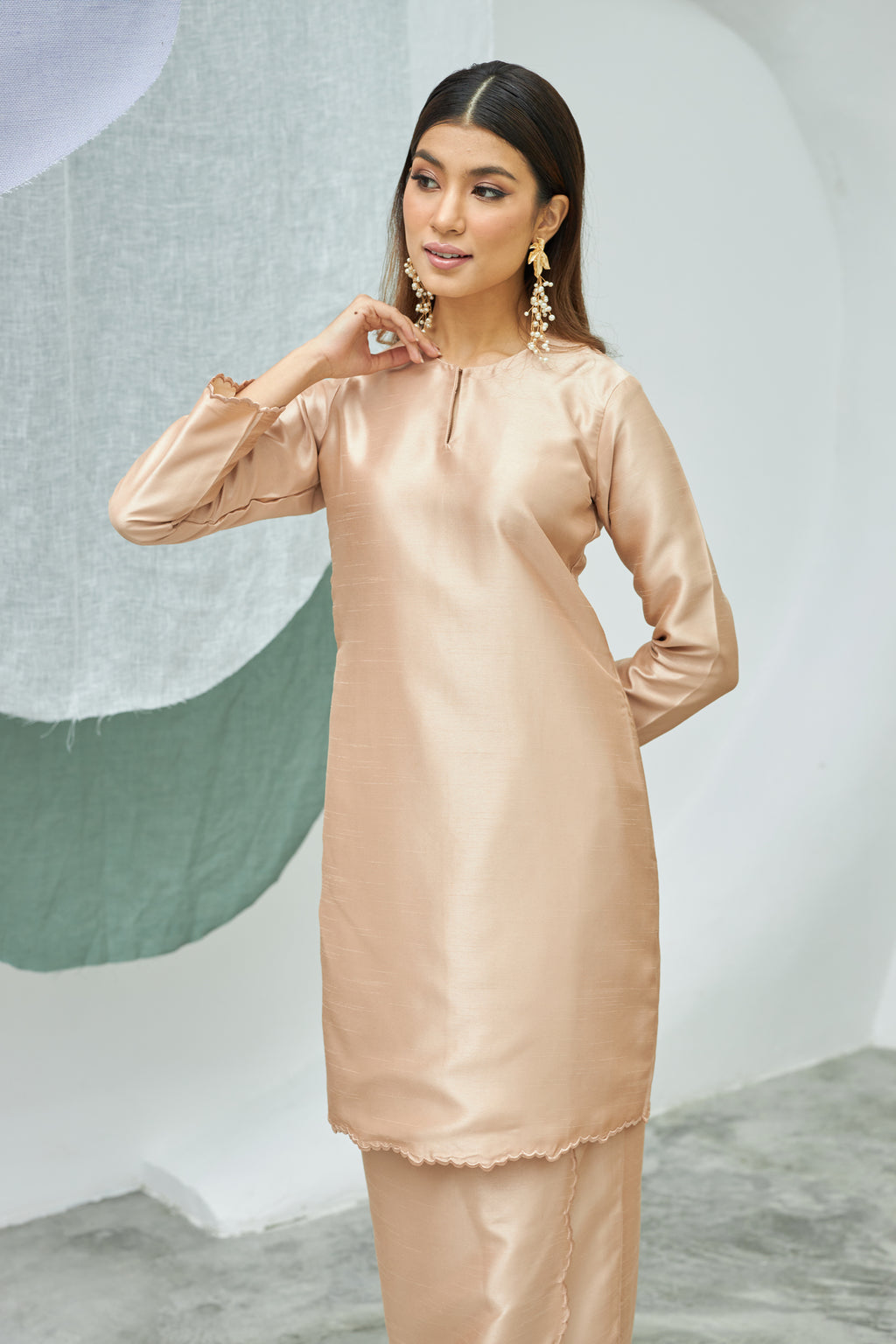 Iman Kurung in Champagne