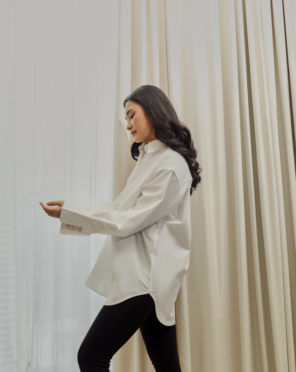 Alexa Relaxed Shirt in White